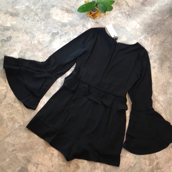 Mesh bell sleeve romper playsuit - Picture 8 of 8